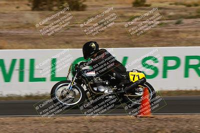 media/Apr-19-2025-AHRMA (Sat) [[3d98ca3309]]/Race/Group 7/Turn 4/